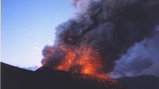 Erupción Crater Navidad en el Volcán Lonquimay año 1988 [upl. by Aniraad]