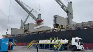 Vessel attended by WILLIAMS AGENCY loading 15000000 MT of Sugar in BAGS at Pier 4 in ITAJAI PORT [upl. by Wilona891]