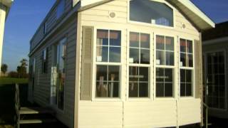 2013 Quailridge 39FLML3T Park Model Video Slideshow [upl. by Celine544]