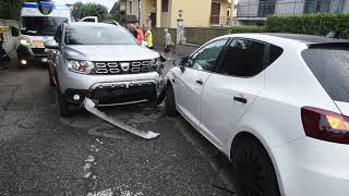 Vigevano schianto tra due auto in via Turati [upl. by Wengert]