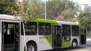 Apedreamiento a bus de transantiago marcha 25 de abril 2012 [upl. by Farwell]