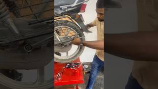 బైక్ మెకానిక్ వర్క్ నేరుచ్కుంటున్న Day1 mechanic work learn chittoor viralshorts javeedctr [upl. by Ruvolo373]