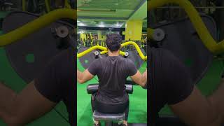 Latissimus dorsi machine  correct form of back latts  gym [upl. by Peursem]