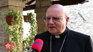 Monsignor Sorrentino benedice la porta dell’antico vescovado di Assisi [upl. by Aiel]