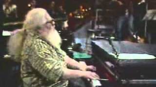 Hermeto Pascoal e Grupo  Peixinho 1984 [upl. by Danelle]