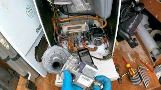 Vaillant EcoTec Pro  How To Change The Gas Valve F26  F28  F29  F61  F62  F54 [upl. by Cook]