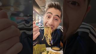 Probando Ramen en Japón por Primera vez 🍜🤔🇯🇵 sisomosgemelos ramen japon Frikitravel [upl. by Conrad805]