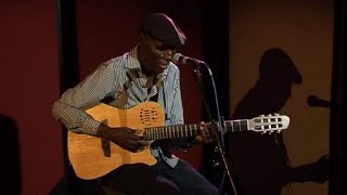 Décès de la star zimbabwéenne de lafrojazz Tuku [upl. by Niatsirhc]