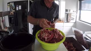 Making mince with the ZeroPakHakka TC8 mincer [upl. by Theresa]