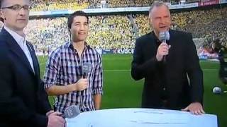 Nuri Sahin lacht Großkreutz aus haha [upl. by Hook]