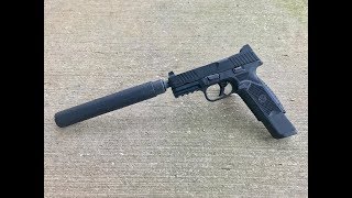 Shooting the FN 509T 9mm pistol unsuppressed amp suppressed [upl. by Malo]