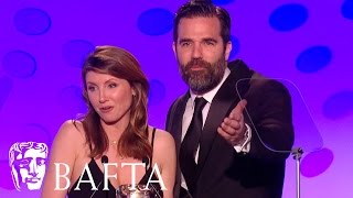 Rob Delaney amp Sharon Horgan win Writer  Comedy for Catastrophe  BAFTA TV Craft Awards 2016 [upl. by Tyra637]