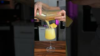 Pina ColadaРецепт коктейля Пина Колада рецепты pinacolada piñacolada рецепт recipe коктейли [upl. by Yatnwahs]