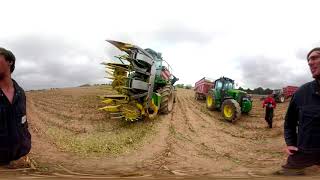 Au lycée agricole de StYrieixlaPerche un simulateur pour apprendre à conduire les tracteurs [upl. by Llerraj79]