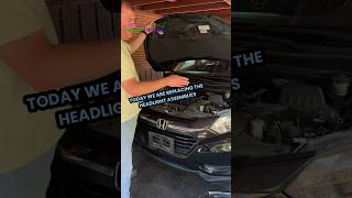 👆FOGGED OUT HRV Headlights Get them Replaced Now fypyoutube headlight headlightbulbs [upl. by Malachi]