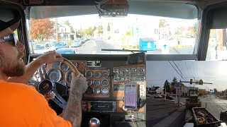 KW W900 Hauls A Wheel Loader Out Of Lancaster PA [upl. by Olympium]