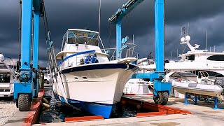 Classic Hatteras 53 Yacht Fisherman “dharma” Navigating on New River  Fort Lauderdale [upl. by Rehtaeh]