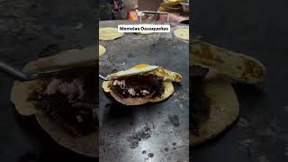 Memelas de Oaxaca🤤 comidacallejera mexico comidademexico garnacha food foodie [upl. by Uok]