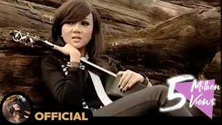 ဝိုင်းစုခိုင်သိန်း  လမ်းမကြီးရဲ့ဘေး Official MV [upl. by Yssak873]