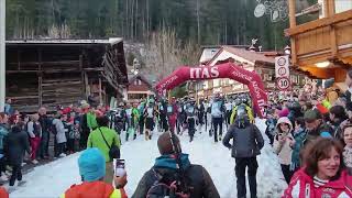 Start zum 30 Sellaronda Skimarathon in Canazei ITA [upl. by Sirois]