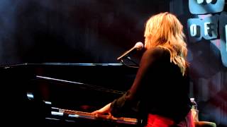 Grace Potter  Please Come Home For Xmas  MIX1051 CMN Benefit Concert 121612 HOB Orlando FL [upl. by Clemmy]