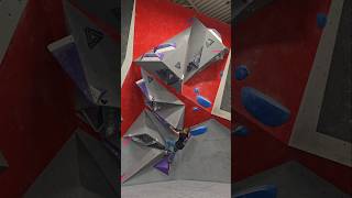 V5🟣 at Crux Boisbriand boulder rockclimbing climb bouldering climbing [upl. by Ingar]