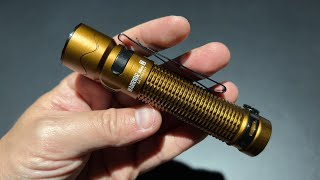 OLIGHT WARRIOR MINI 2 DESERT TAN  น้ำตาลทราย มีระบบปรับลดแสงสะท้อนไม่ร้อน [upl. by Durarte370]