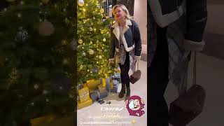 EVELYN BURDECKI zerstört den Weihnachtsbaum amp schämt sich dafür Shorts [upl. by Neelav]