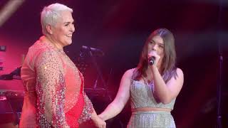 Lupita DAlessio  Mi corazón es un gitano ft Sara María DAlessio En Vivo Desde La Arena CDMX [upl. by Mecke]