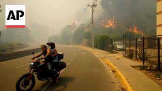 Death toll from Chile fires reaches 131 more than 300 missing [upl. by Gentille]