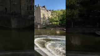 The Water across the Pulteney Bridge in Bath England [upl. by Annawahs]