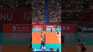 VasilevaAtanasijevic’ten kritik bir blok 💥 Zeren  Fenerbahçe volleyball shorts [upl. by Aznerol99]