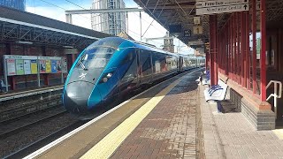 4K Perfect timing at Deansgate [upl. by Afatsom]