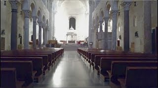 Rilievo dellarchitettura un drone nella Cattedrale di Bari [upl. by Ym]