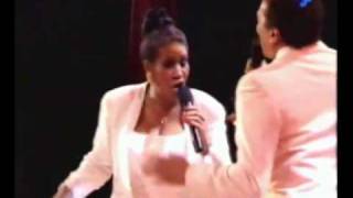 Aretha Franklin Live TWO LEGENDS ONE STAGE what more could you ask for [upl. by Asyle937]