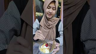 es krim coklat vanila cafe hills [upl. by Bendix]