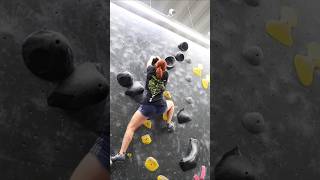 Lecciones de escalada a la orden 😎 climbing escalada deportesextremos climber bouldering [upl. by Aehcsrop]