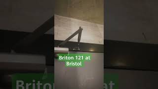 Briton 121 door closer [upl. by Klaus]