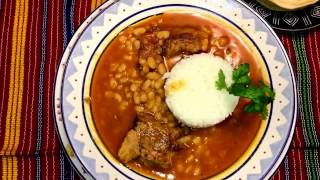 Frijoles Blancos Con Costilla De Cerdo Guatemala [upl. by Nirrac]