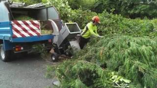 Jansen GTS1500E Small wood chipper In action [upl. by Tildie649]