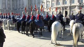 HIMNO DE ESPAÑA interpretado por la Guardia Real [upl. by Maitund]