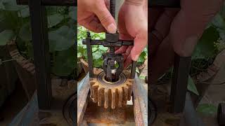 3 Jaw Inner Bearing Puller Good tools and machinery make work easy [upl. by Gordon]