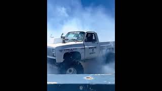 632 BBC powerd square body chevy on boggers burnout competition [upl. by Nylcaj211]