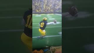 QB has stroke mid game lol glitch collegefootball25 cfb25 [upl. by Ikey]