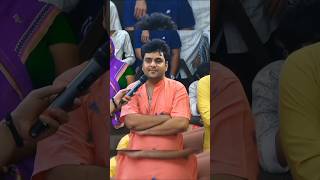 गुरुजी का भक्त बना बॉडीगार्ड aniruddhacharyajianiruddhacharyavideo sanatandharmabhakti satsang [upl. by Fernanda859]