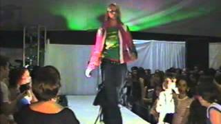 DESFILE COLCCI 2002  TROPICAL SHOPPING [upl. by Thessa500]