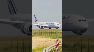 aeroplane aviation avion aircraft airplane atterrissage Plane spotting Paris CDG landing [upl. by Voe768]