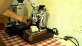 La Pavoni Europiccola 1983 demonstration [upl. by Llerud]