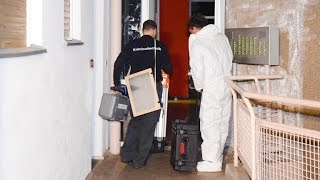 BerlinCharlottenburg Frau in Charlottenburger Wohnung wurde mit Messer getötet [upl. by Horten]