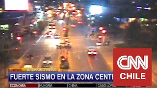 Así se sintió en vivo el terremoto en CNN Chile [upl. by Htebazileharas]